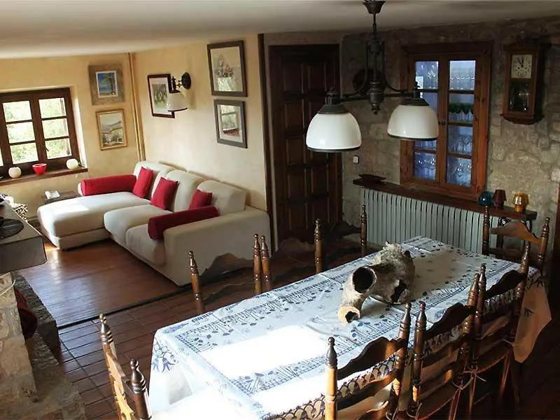 Casa rural Hostal Pla de Moixons Oristà