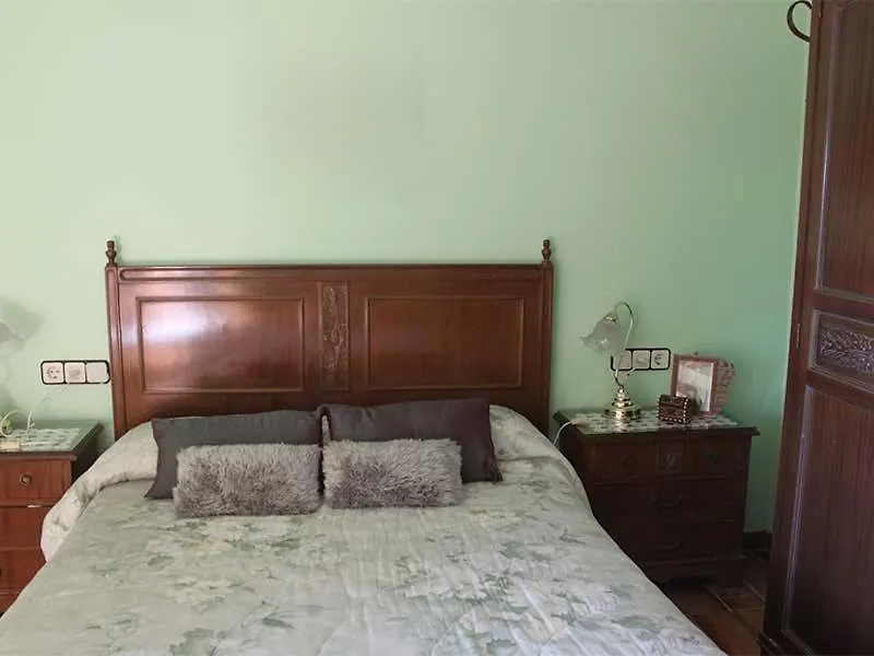 Hostal Pla de Moixons Oristà 0*,