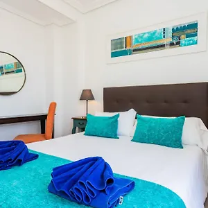 https://apartamento-pluton.in-canary-islands.com